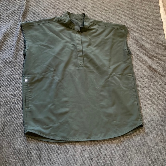 Figs Moss Rafaela Scrub Top - Picture 2 of 4